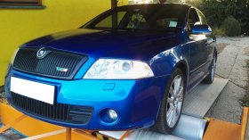 Kontrola a měření výkonu na válcové zkušebně s chiptuningem na voze Škoda Octavia II 2.0 TSI RS
